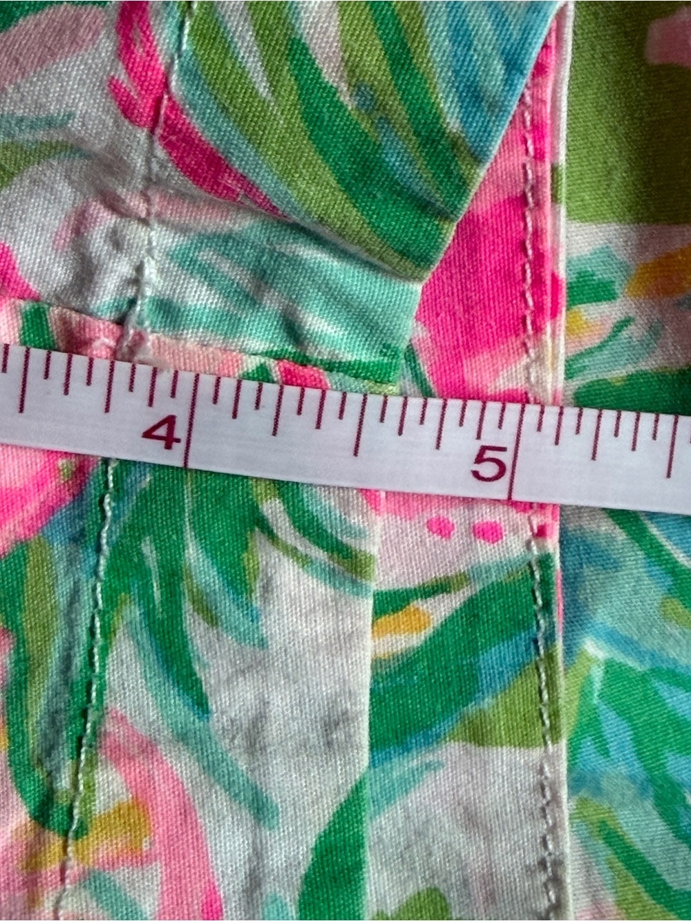 Lilly Pulitzer Ocean View Tropical Pull On Shorts in Pear Necessities, Size M - Picture 8 of 9